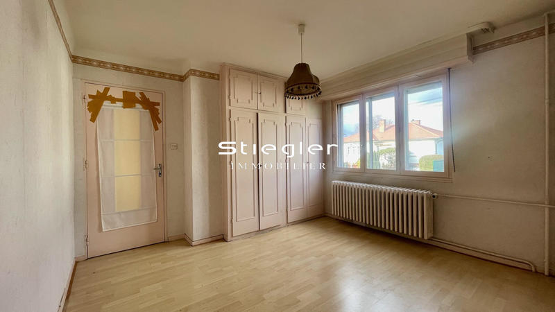 Maison - 203 m² - 10 pièces