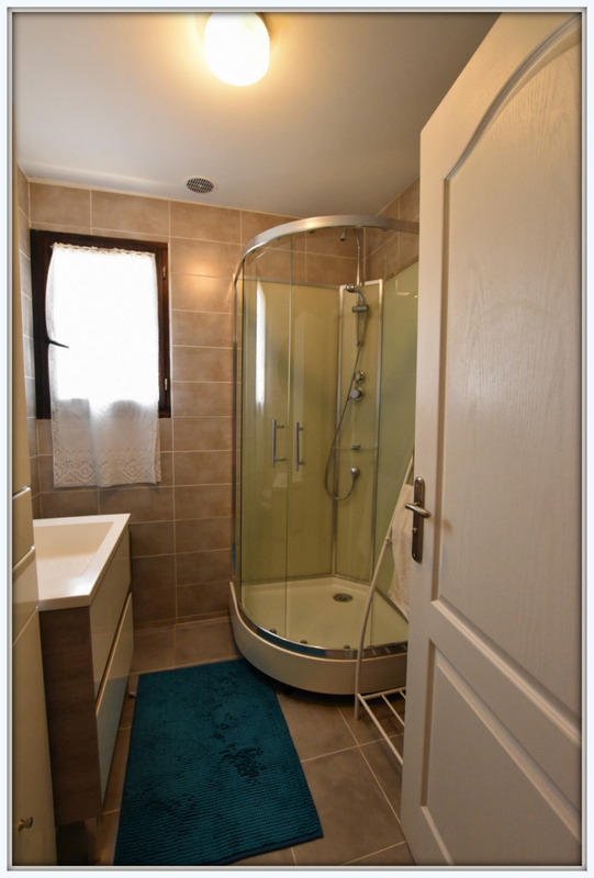 Maison - 200 m² - 5 pièces