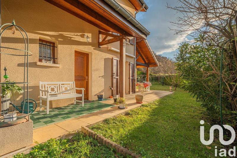 Maison - 166 m² - 7 pièces