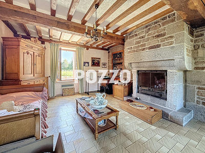 Maison - 200 m² - 7 pièces