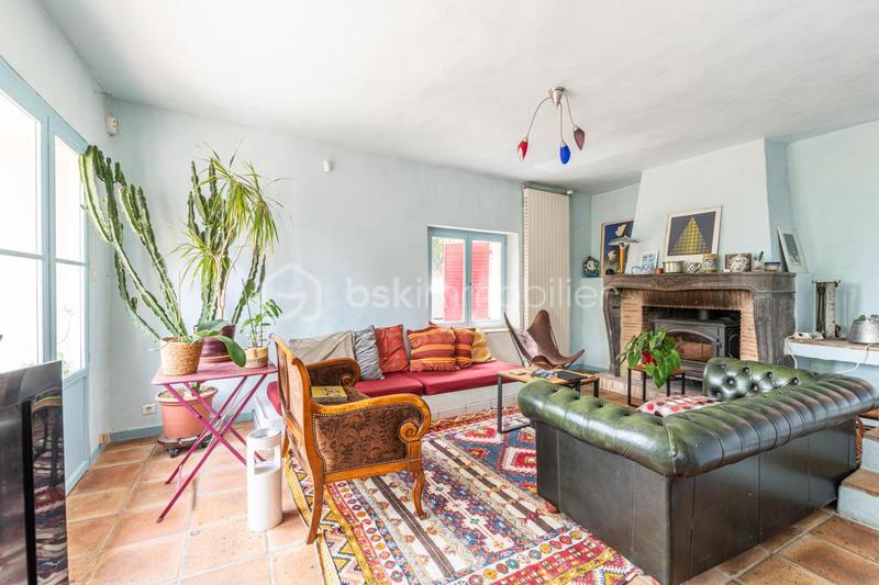 Maison - 265 m² - 10 pièces