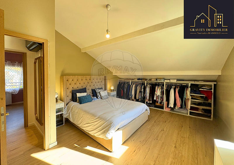 Maison - 190 m² - 6 pièces