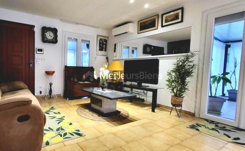 Villa - 120 m² - 5 pièces