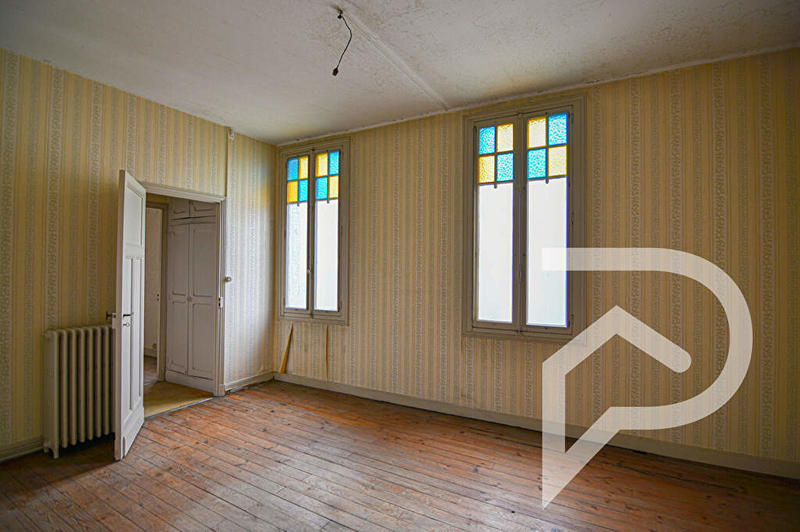 Maison - 90 m² - 5 pièces