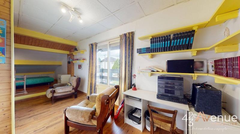 Maison - 201 m² - 5 pièces