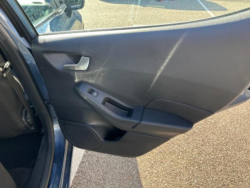 Ford Fiesta 1.0 Flexifuel 95 ch s&amp;S Bvm6 Titanium Business