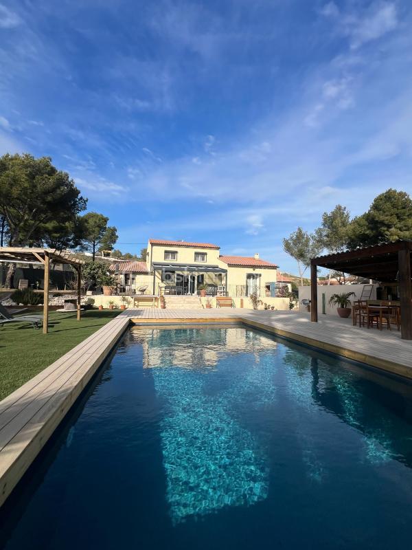 Maison - 155 m² - 5 pièces