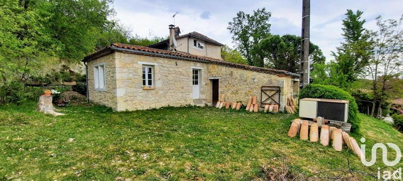 Maison - 300 m² - 15 pièces