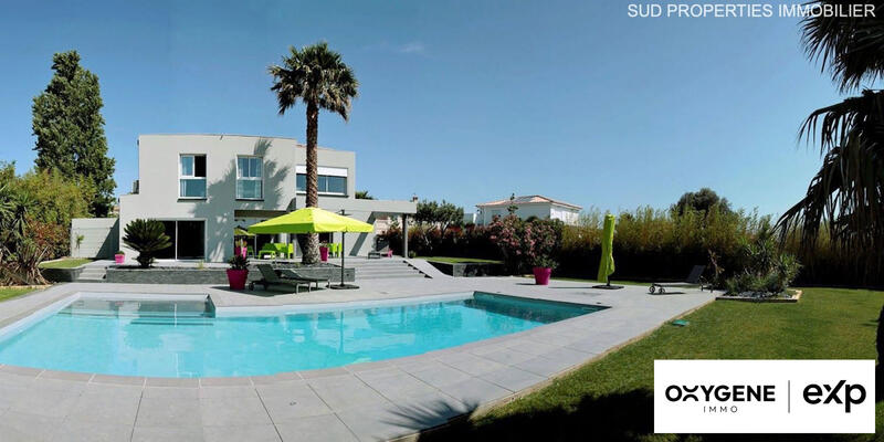 Maison contemporaine - 218 m² - 7 pièces