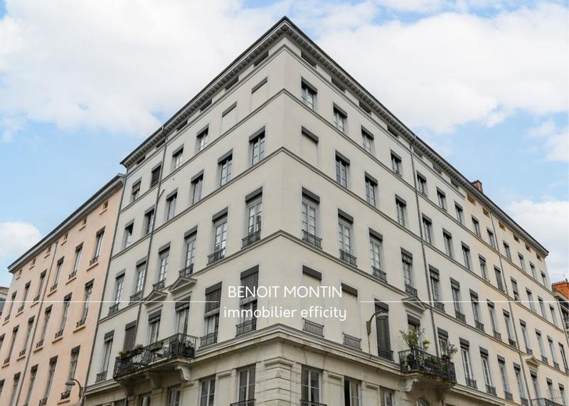 Appartement - 140 m² - 5 pièces