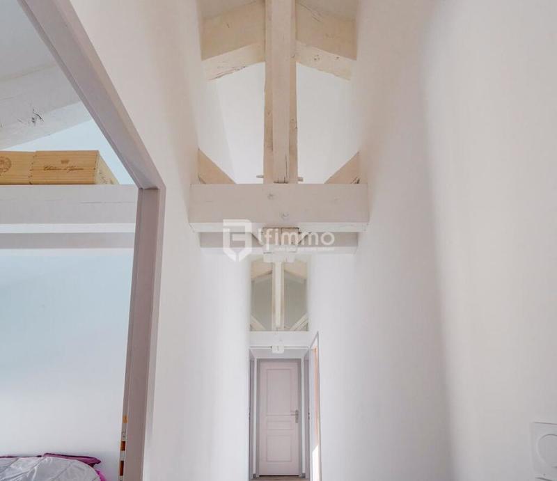 Maison en pierre - 340 m² - 11 pièces