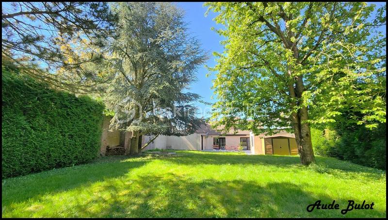 Corps de ferme - 285 m² - 7 pièces