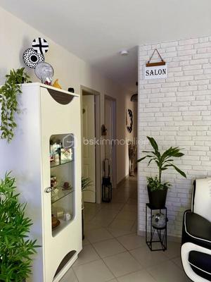 Maison - 87 m² - 3 pièces