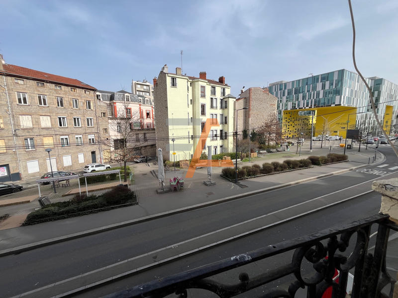 Appartement - 93 m² - 4 pièces