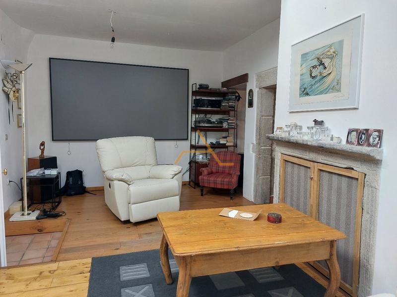 Maison de village - 229 m² - 7 pièces