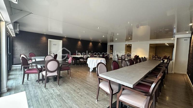 Bureau - 462 m² - 8 pièces