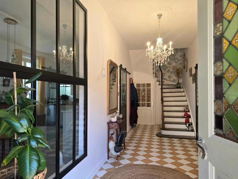 Moulin - 220 m² - 7 pièces