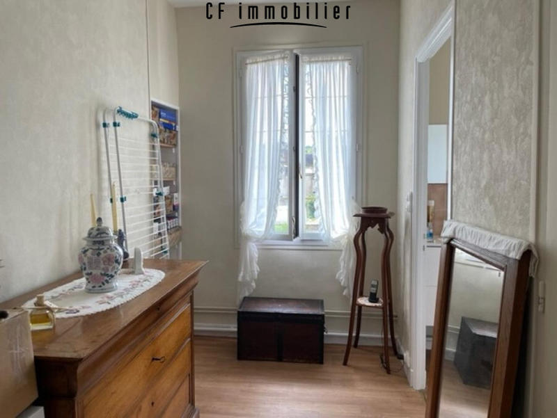 Maison - 210 m² - 8 pièces