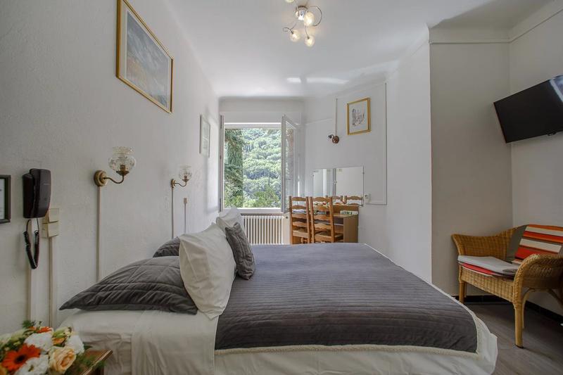 Maison - 500 m² - 20 pièces