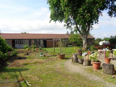 Maison - 95 m² - 5 pièces