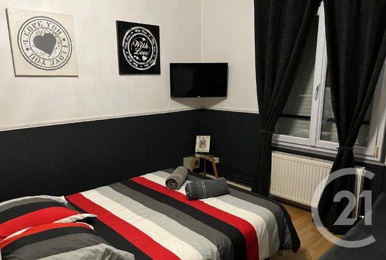 Appartement - 82 m² - 7 pièces