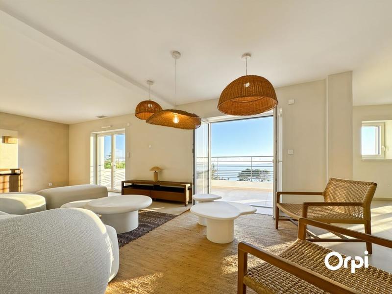 Villa - 230 m² - 6 pièces