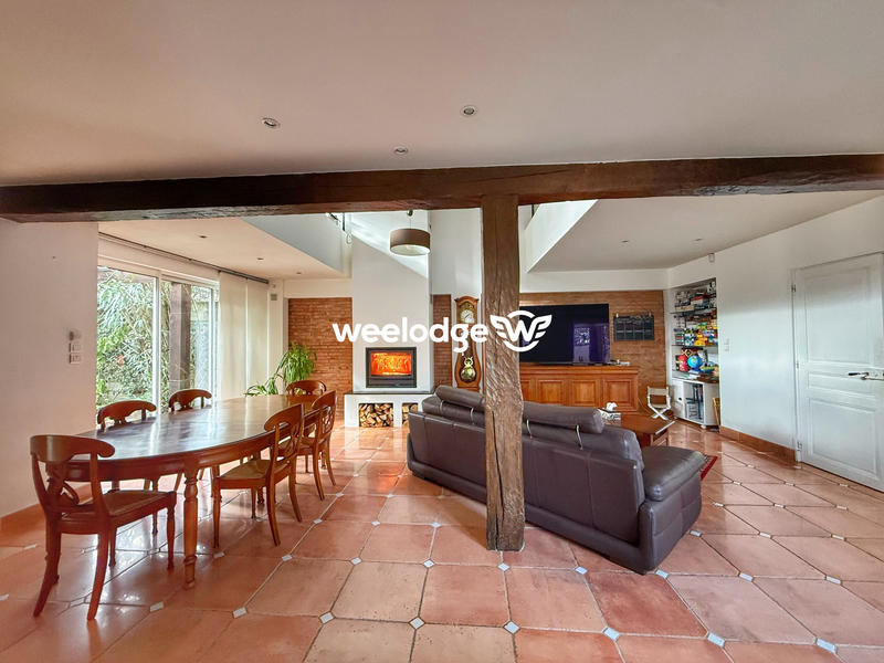 Maison ancienne - 225 m² - 7 pièces