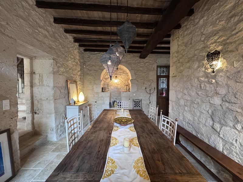 Maison - 321 m² - 10 pièces