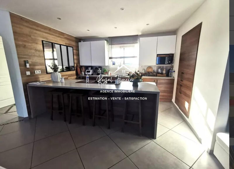 Maison - 133 m² - 6 pièces