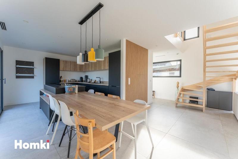 Maison - 125 m² - 6 pièces