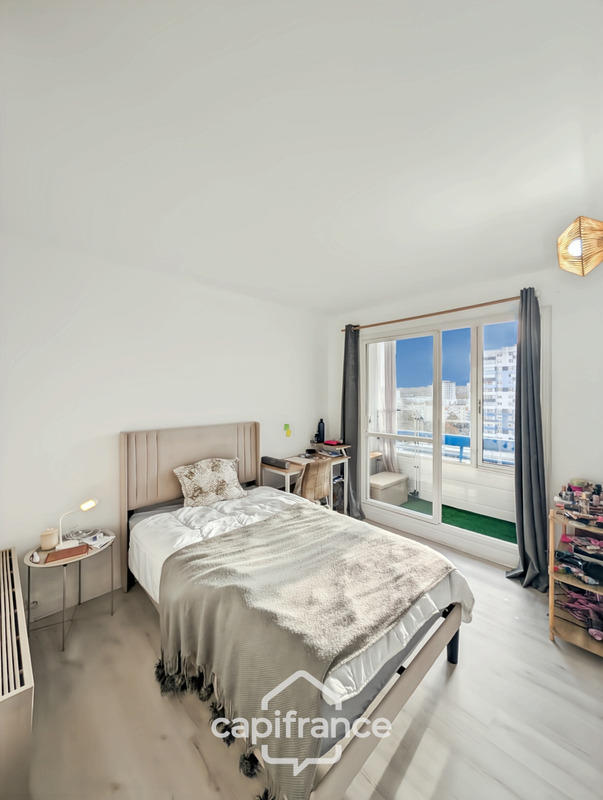 Appartement - 80 m² - 5 pièces