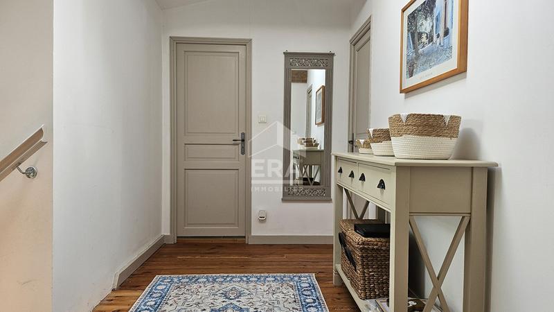 Maison - 224 m² - 10 pièces