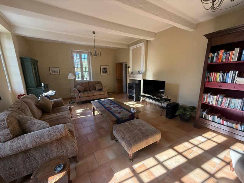 Maison ancienne - 242 m² - 8 pièces