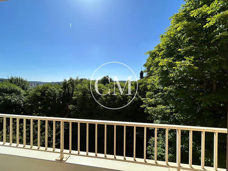 Appartement - 85 m² - 4 pièces