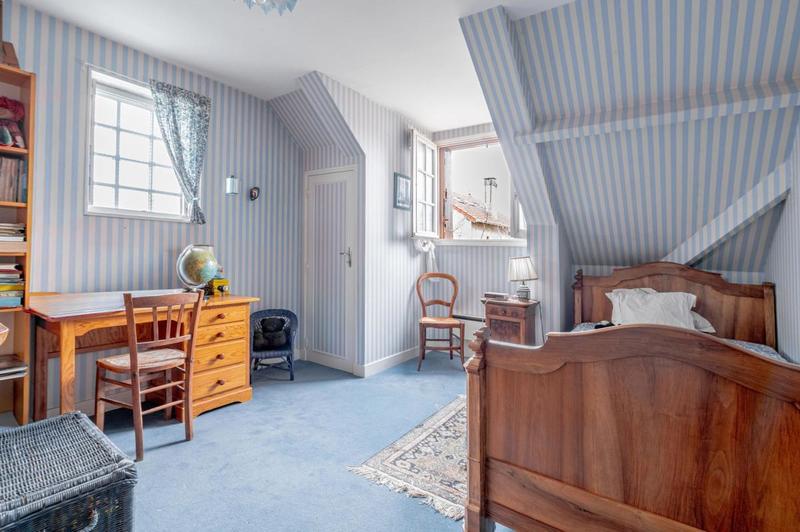 Maison - 150 m² - 5 pièces