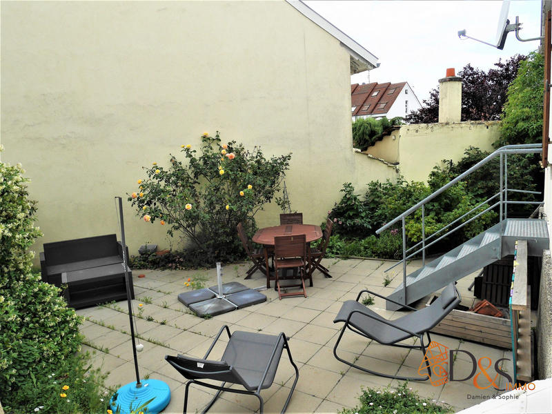 Maison - 80 m² - 5 pièces