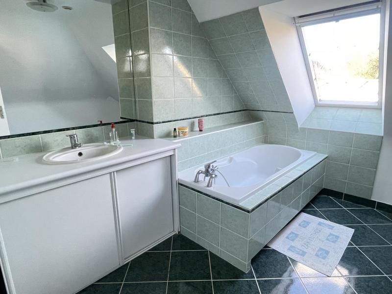 Maison - 133 m² - 6 pièces