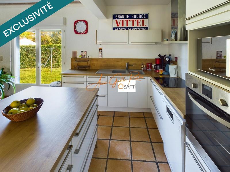 Maison - 202 m² - 7 pièces