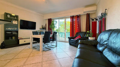 Appartement - 80 m² - 3 pièces