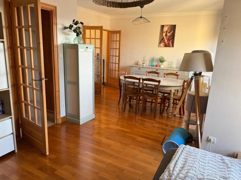 Appartement - 95 m² - 4 pièces