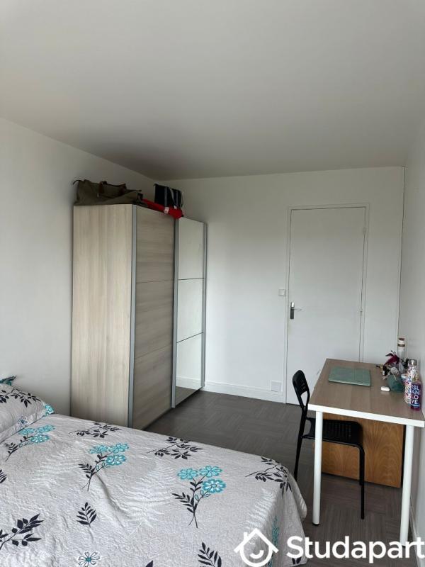 Chambre - 10 m² - 1 pièce
