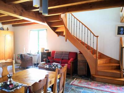 Maison - 104 m² - 4 pièces