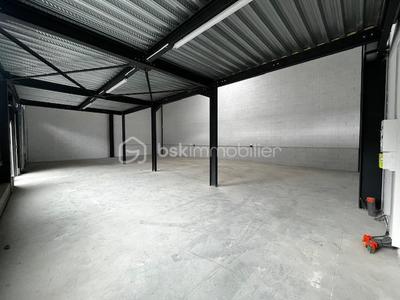 Local d'activité / Entrepôt - 206 m² - 1 pièce
