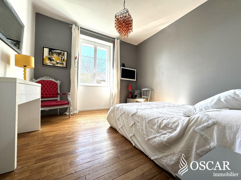 Maison - 134 m² - 8 pièces