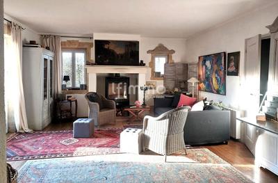 Maison en pierre - 97 m² - 4 pièces