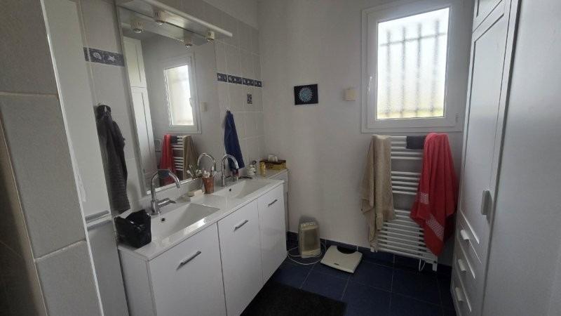 Maison - 1 320 m² - 5 pièces