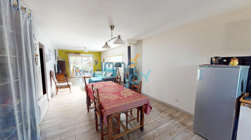 Maison - 90 m² - 4 pièces