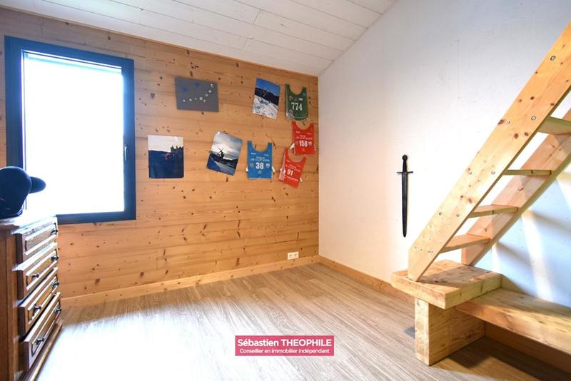 Maison - 140 m² - 5 pièces