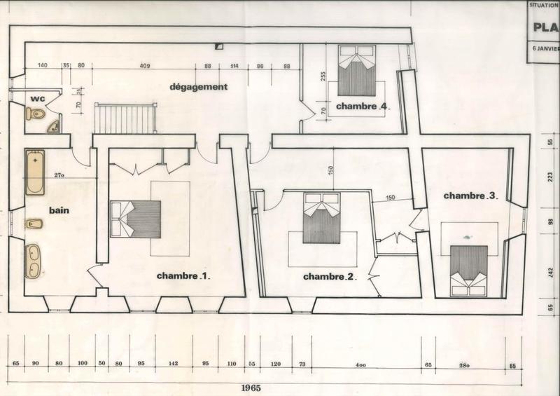 Corps de ferme - 230 m² - 9 pièces