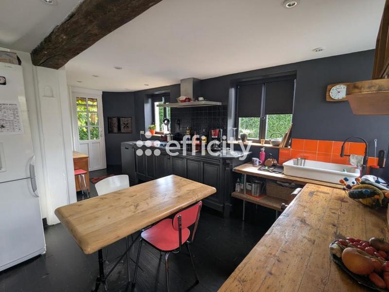 Maison - 186 m² - 7 pièces